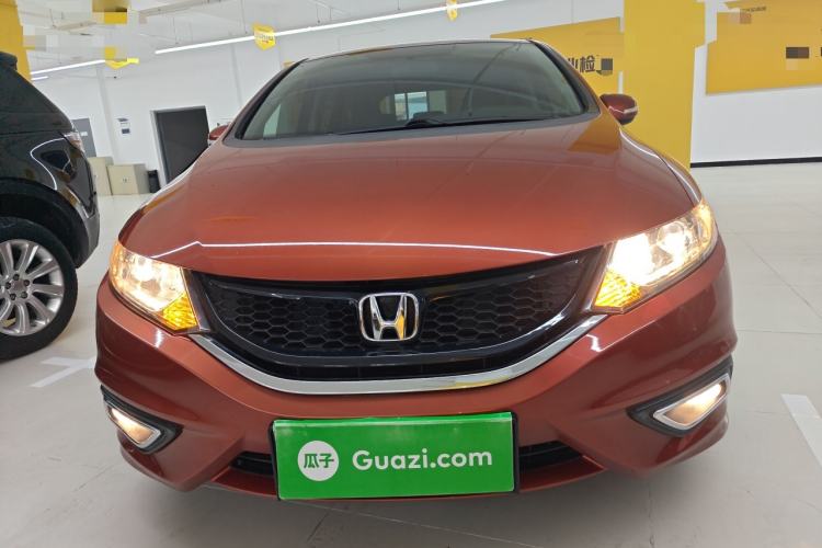 Used Honda Jade 2013 1.8L automatic Comfort version 5 seats