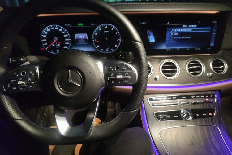 Used Mercedes-Benz E-Class 2019 E 260 L Sport Edition Center Console