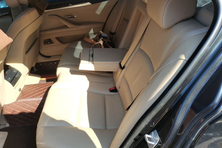 Used BMW 5 Series 2013 525Li Luxury Model
