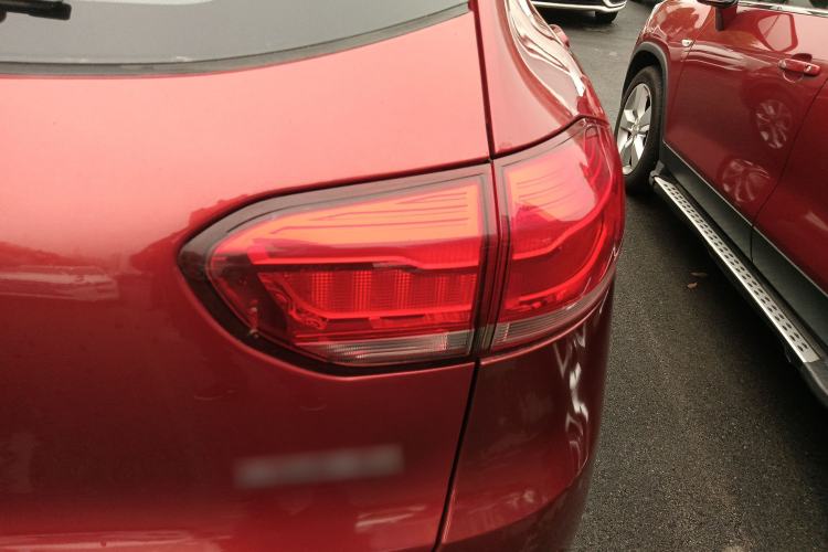 Used Haval H2s 2018 Red-Label 1.5T Dual-Clutch Elite Model Right Rear Taillight