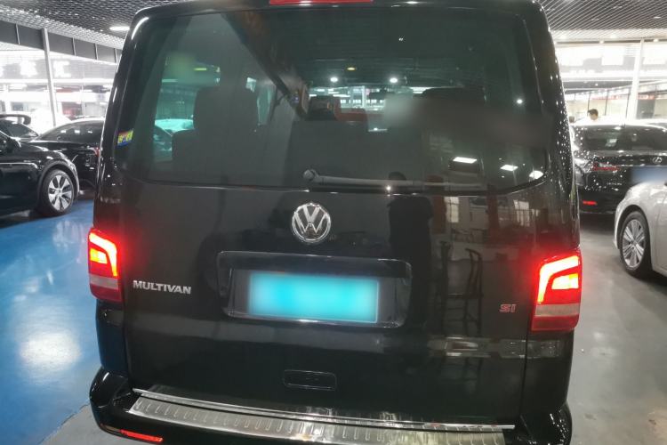 Used Volkswagen Multivan 2012 2.0 TSI Two-Wheel-Drive Luxury Edition
