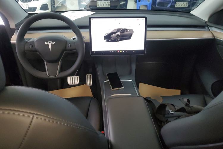 Used Tesla Model Y 2022 Performance High-Performance All-Wheel-Drive Version Center Console