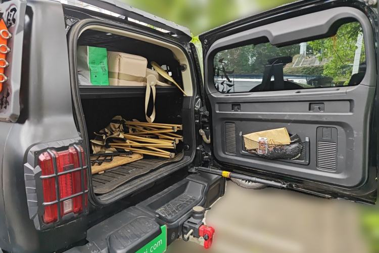 Used Tank 300 2023 2.0T Iron Rider 02 Trunk