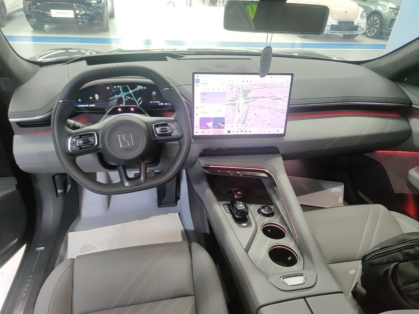 Zeekr 001 2025 ME Version 100 kWh All-Wheel Drive — снимка 12
