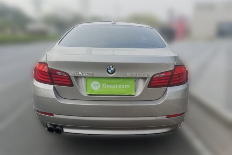 Used BMW 5 Series 2013 525Li Luxury Model
