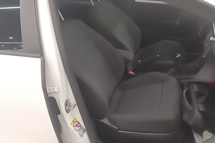 Used Volkswagen Lavida 2015 1.6L Manual Fashion Edition
