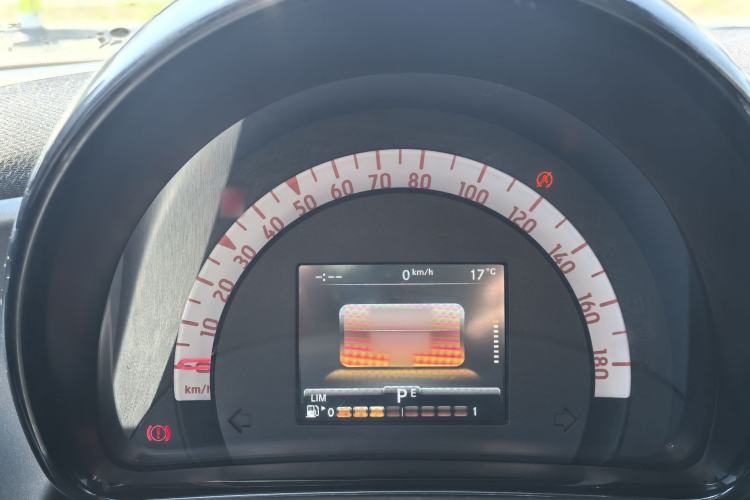 Used smart forfour 2016 0.9T 66 kW Pioneer Edition
