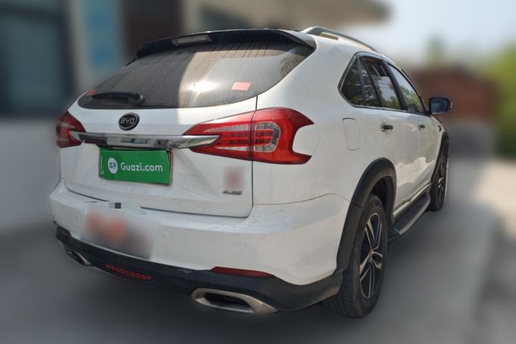 Used BYD Tang New Energy 2015 2.0T Four-Wheel-Drive Flagship Model
