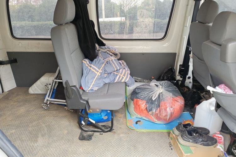 Used Foton Toano 2022 2.0T Manual Urban Edition Short Wheelbase Mid-Height Design Rear Single Tire 5/6/9-Seater Configuration 4F20TC3