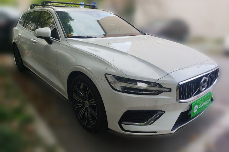 Used Volvo V60 2020 T5 Zhiyuan Luxury Edition
