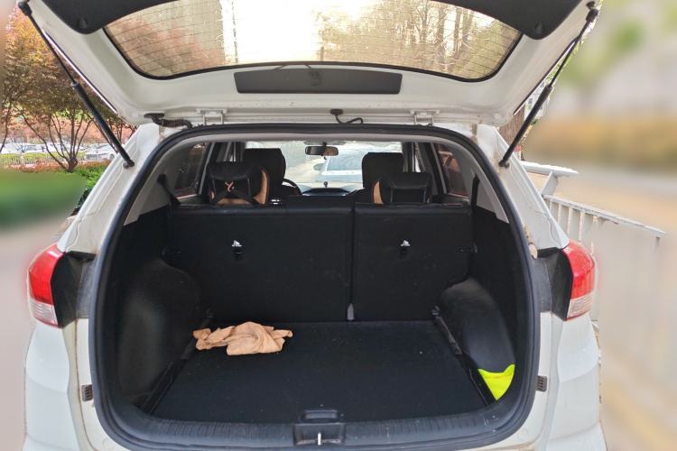 Used Hyundai ix25 2017 1.6L Automatic Smart Version Trunk