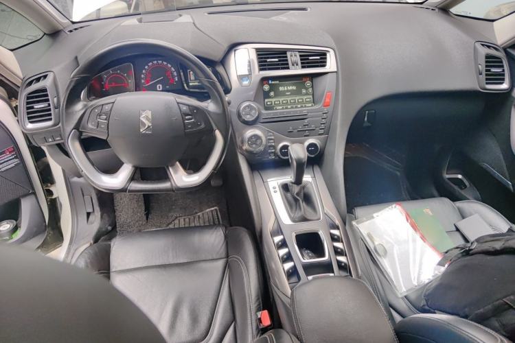 Used DS 5 2014 1.6T Luxury Edition THP160
