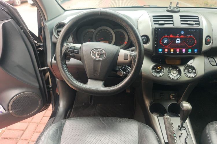 Used Toyota RAV4 2011 2.4L Automatic 4x4 Luxury Edition
