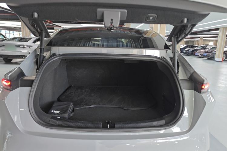 Used Nio ET5 2022 75 kWh Trunk