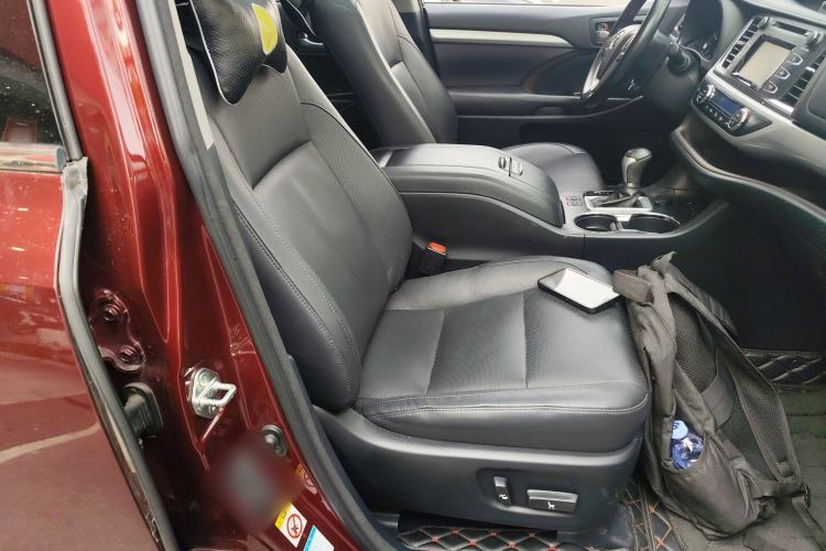 Used Toyota Highlander 2018 2.0T Four-Wheel Drive Luxury Edition 7 Seats China V Emission Standard
