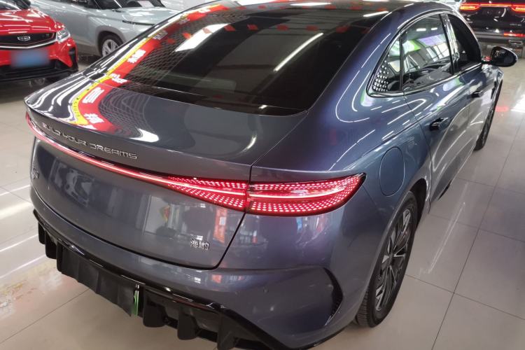 Used BYD Seal 2022 550 km Standard Range Rear-Wheel Drive Prestige Version
