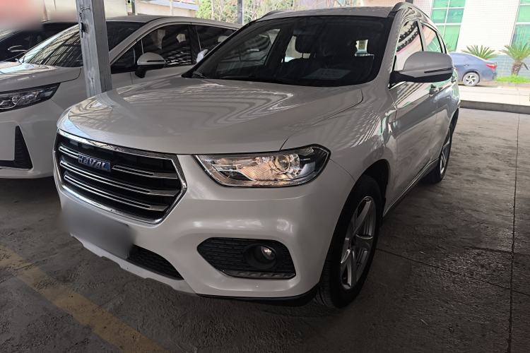 Used Haval H2 2018 Chuanxiang Edition Blue Badge 1.5T Dual-Clutch Two-Wheel Drive Fashionable Model