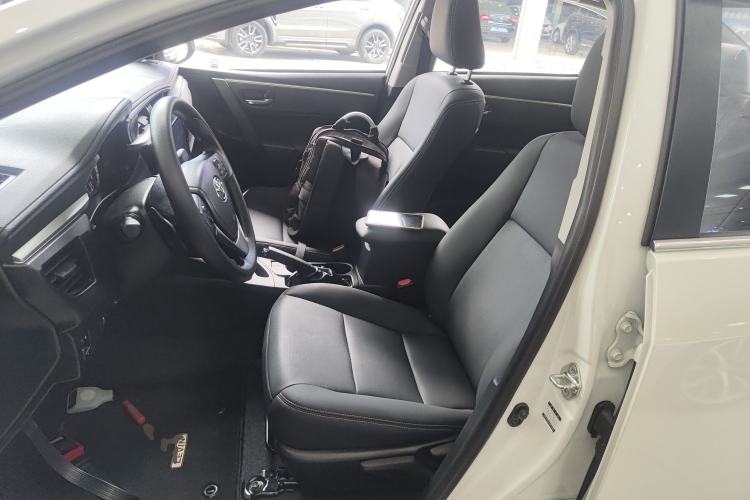 Used Toyota Levin 2016 Dual-Engine 1.8H GS E-CVT Elite Model with Sunroof Left Front Seat