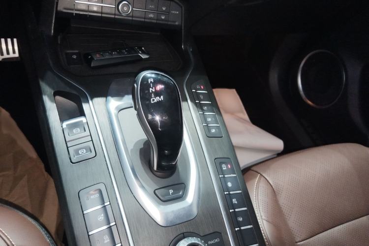 Used Wey VV6 2018 2.0T Four-Wheel Drive Flagship Version China V Standard
