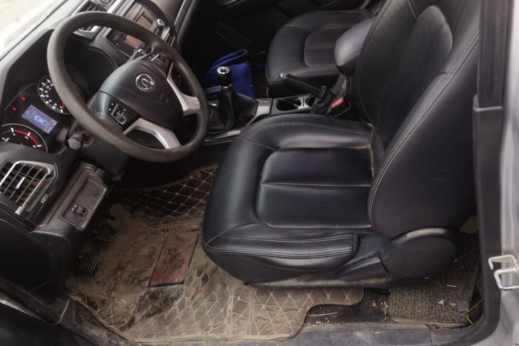 Used Great Wall Wingle 5 2017 2.0T European Version Diesel Two-Wheel Drive Advanced Large Double-Cab GW4D20E