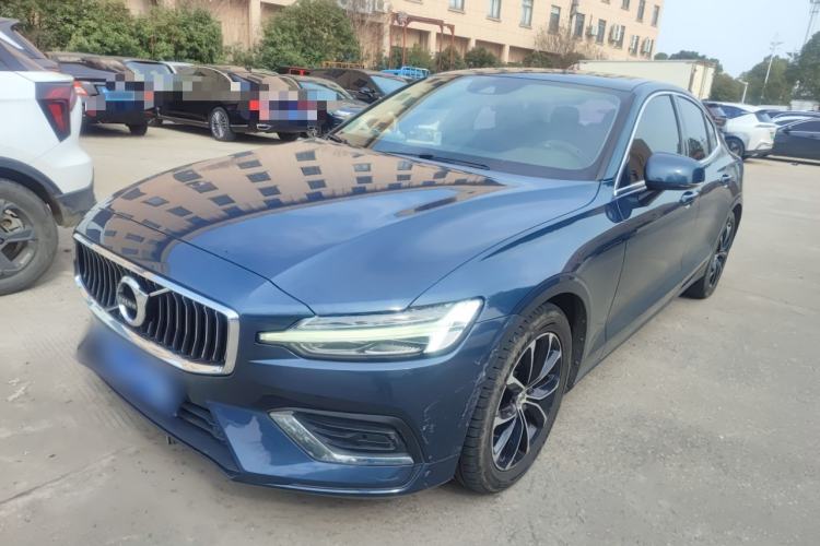 Used Volvo S60 2020 T4 Zhiyi Luxury Edition
