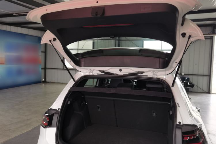 Used Volkswagen Golf 2025 300TSI R-Line