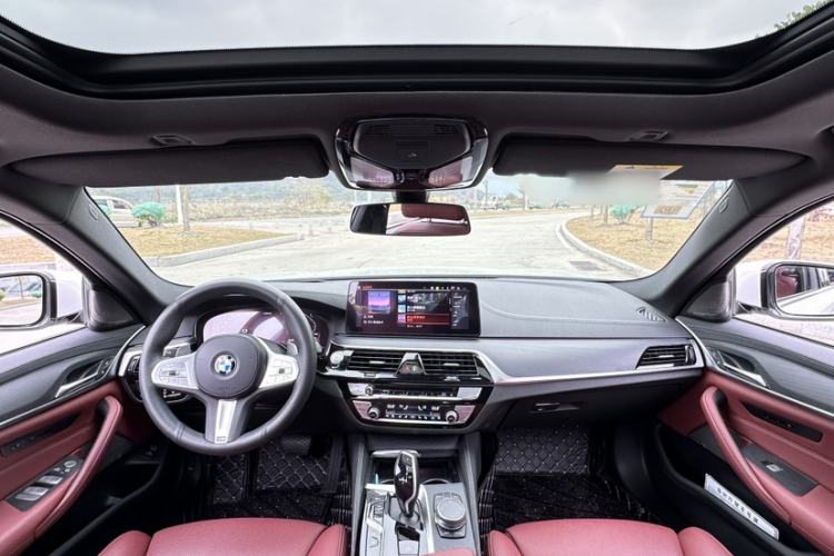 Used BMW 5 Series 2023 530Li Luxury Edition M Sport Package Interior 2