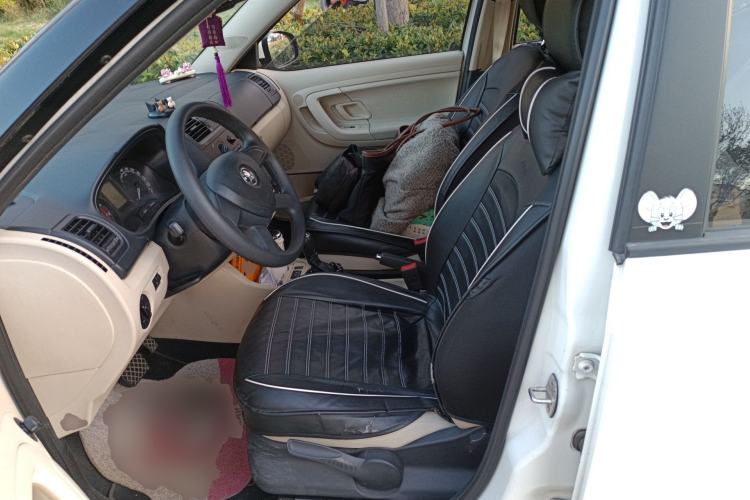 Used Skoda Fabia 2014 1.4L Automatic Crystal Edition Left Front Seat