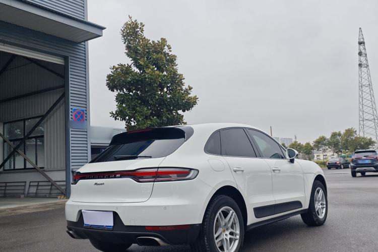 Used Porsche Macan 2021 Macan 2.0T Exterior 7