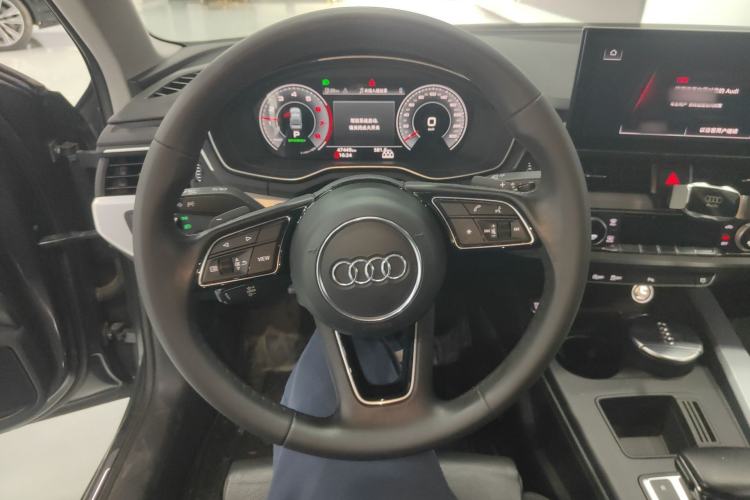 Used Audi A4L 2022 40 TFSI Fashion Dynamic Model
