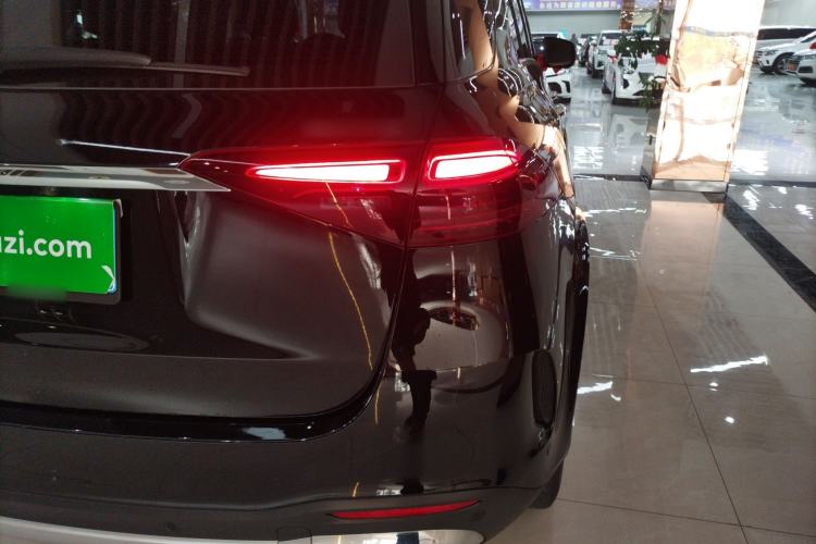 Used Mercedes-Benz GLE 2024 GLE 450 4MATIC Stylish Model
