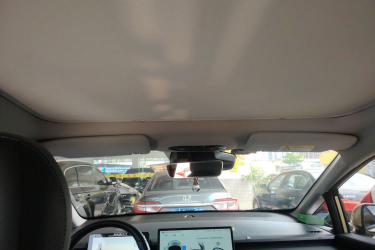 Used AION Y 2022 Plus 70 Tech Edition