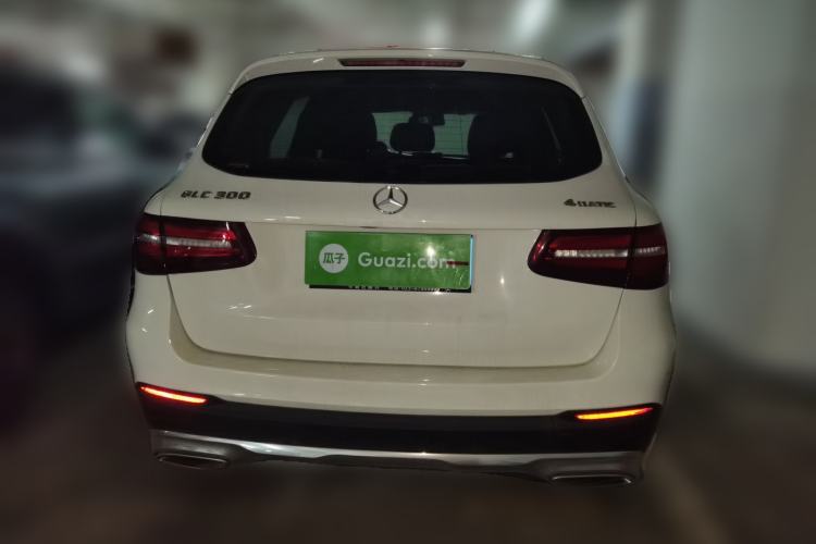 Used Mercedes-Benz GLC 2016 GLC 300 4MATIC Dynamic Model Exterior 4