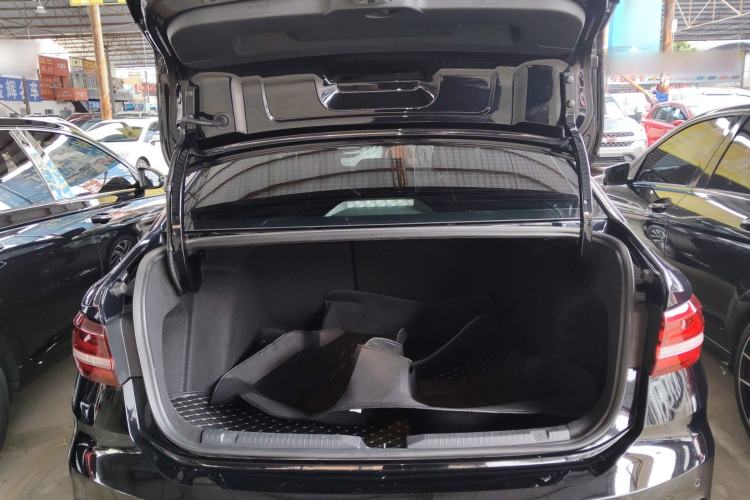 Used Volkswagen Lavida 2024 1.5L Automatic 5 Million Edition
