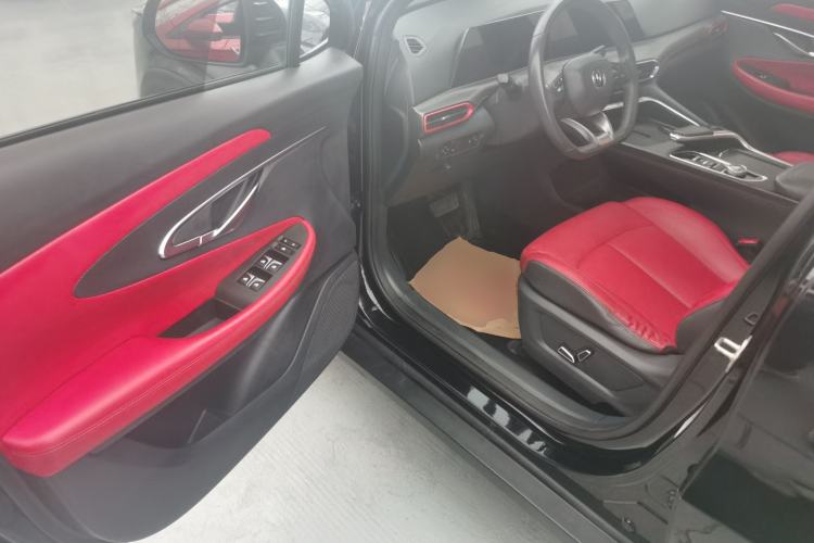 Used Changan UNI-T 2020 1.5T Prestige Version
