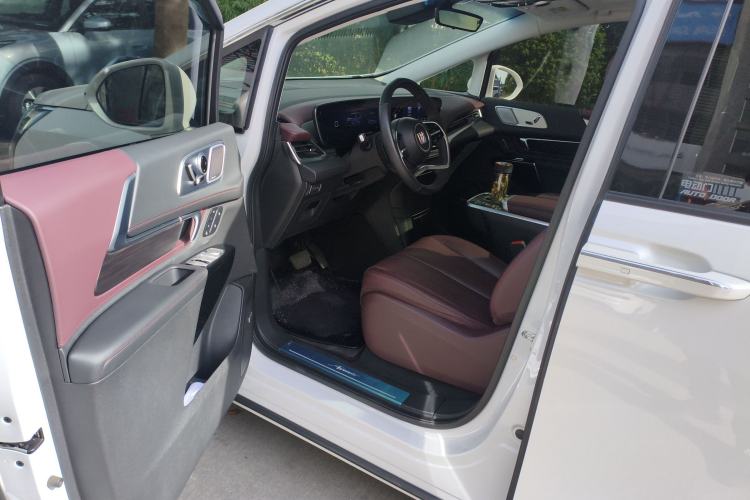 Used Buick Century 2023 2.0T Six-Seater Yinshi Edition