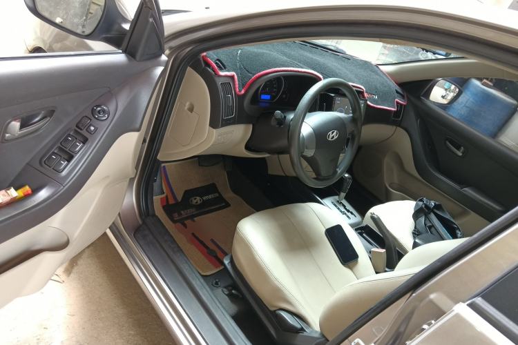 Used Hyundai Celesta 2015 1.6L Automatic Comfort Model Driver Seat