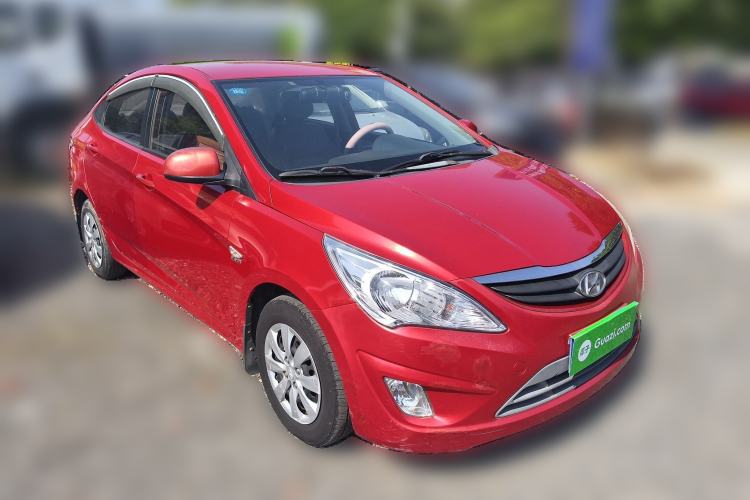 Used Hyundai Verna (older generation) 2010 Sedan 1.4L Automatic Comfort Model GS Front Right 45 Deg