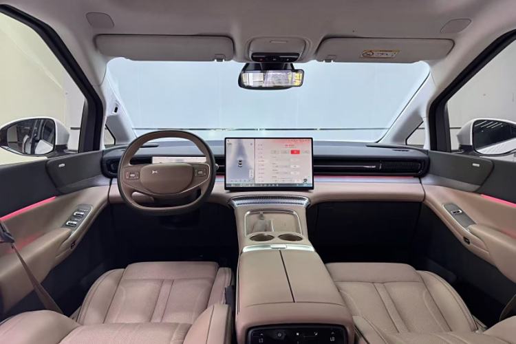 Used XPeng X9 2025 740 Ultra-Long Range Max
