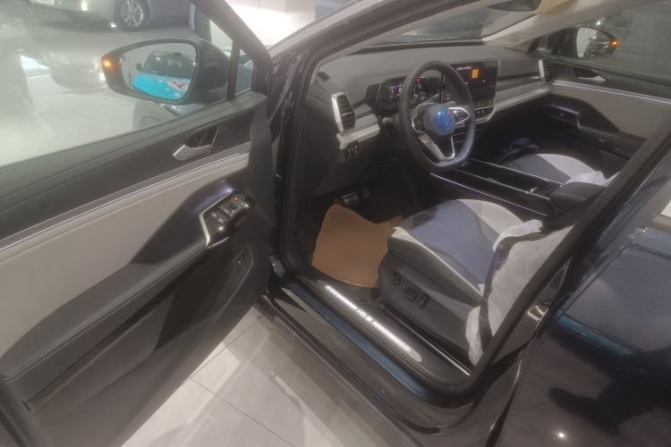 Used Volkswagen ID.6 CROZZ 2022 Long-Range PURE+ Edition
