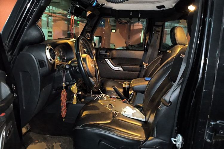 Used Jeep Wrangler 2017 3.0L Sahara Four-Door Comfort Edition