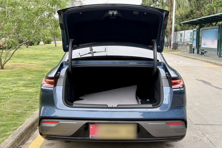 Used Geely Galaxy 8 2025 130km EM-P Starship Edition Trunk