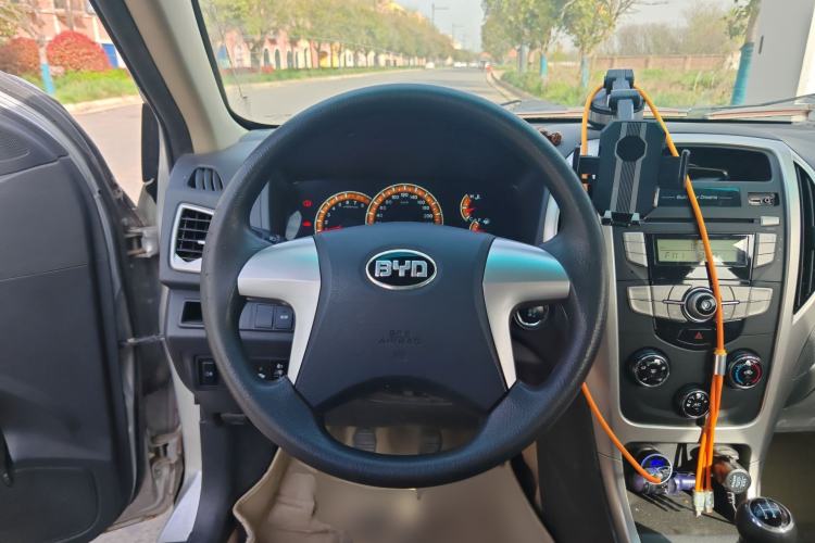 Used BYD F3 2015 Energy-Saving Edition 1.5L Manual Luxury Model