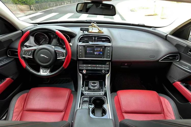 Used Jaguar XE 2017 2.0T 200 PS R-Sport