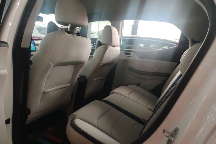Used BYD Yuan Pro 2021 401 km Luxury Version Left Rear Seat