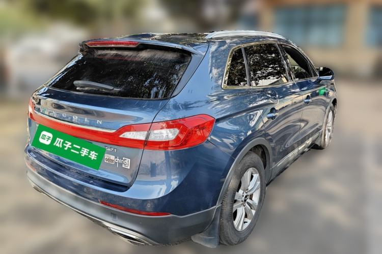 Used Lincoln MKX 2018 2.0T Two-Wheel Drive Deluxe Edition Rear Right 45 Deg