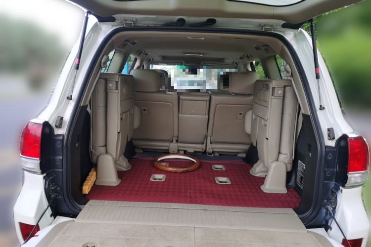 Used Toyota Land Cruiser 2010 4.7L Automatic VX
