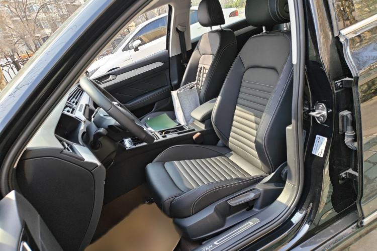 Used Volkswagen Magotan 2023 2 Million Units Limited-Edition 280TSI DSG Comfort Version Left Front Seat