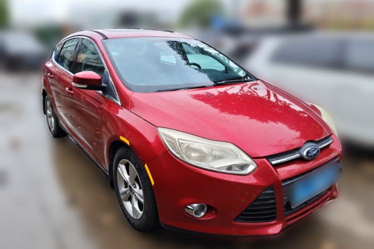 Used Ford Focus 2012 Hatchback 1.6L Automatic Fashion Edition Front Right 45 Deg