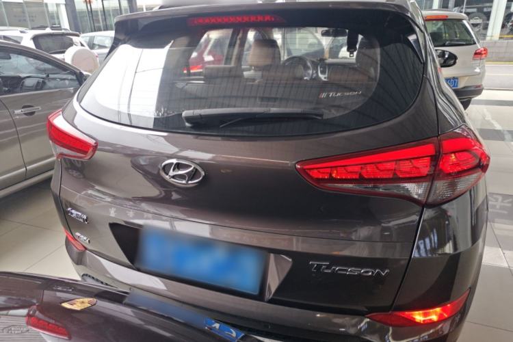 Used Hyundai Tucson 2015 1.6T Dual-Clutch Two-Wheel-Drive Leading Model
